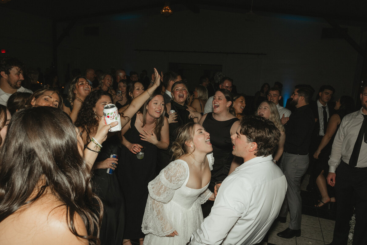 natalieandgarrettweddingar_emilyarwinephotography-275