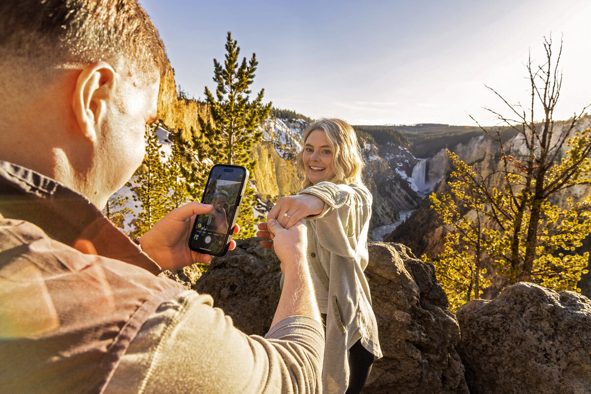 Shanna-Mae-Photography-Montana-Photographer-Surprise-Proposal-Yellowstone-042