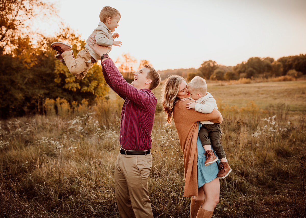 west-lafayette-indiana-photographer-outdoor-fall-session-rebecca-joslyn