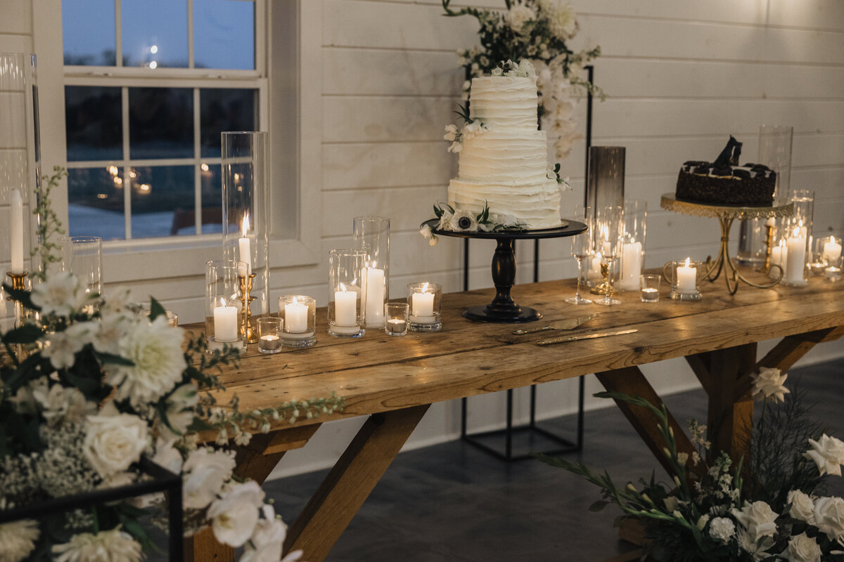 Hudson-Springs-Oklahoma-Wedding-Leah-Turney-Photography-1227