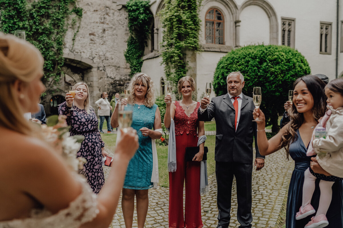 Denise-Matthias-Standesamt_VeronikaAnnaFotografie-129