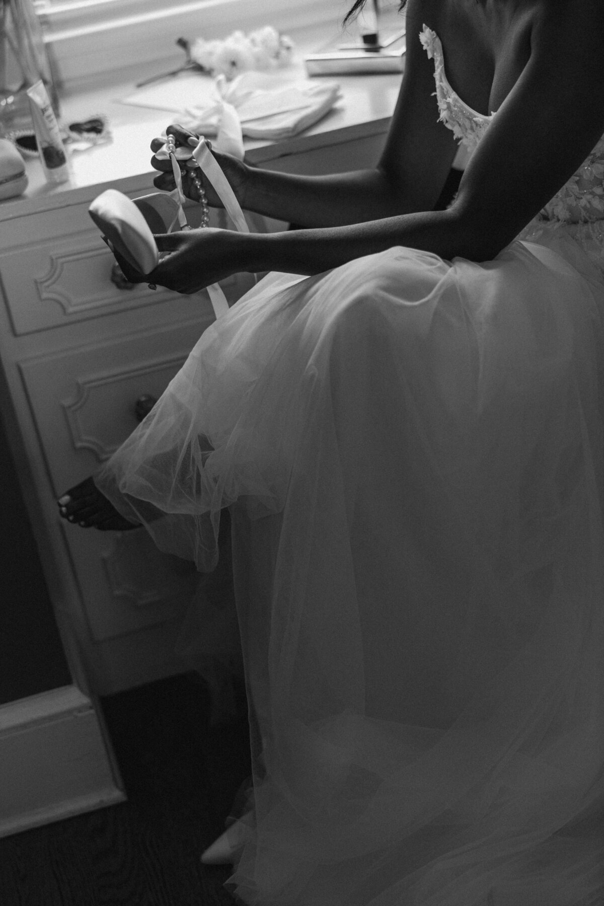 unscripted-unposed-editorial-fashion-wedding-photographer-NYC 57