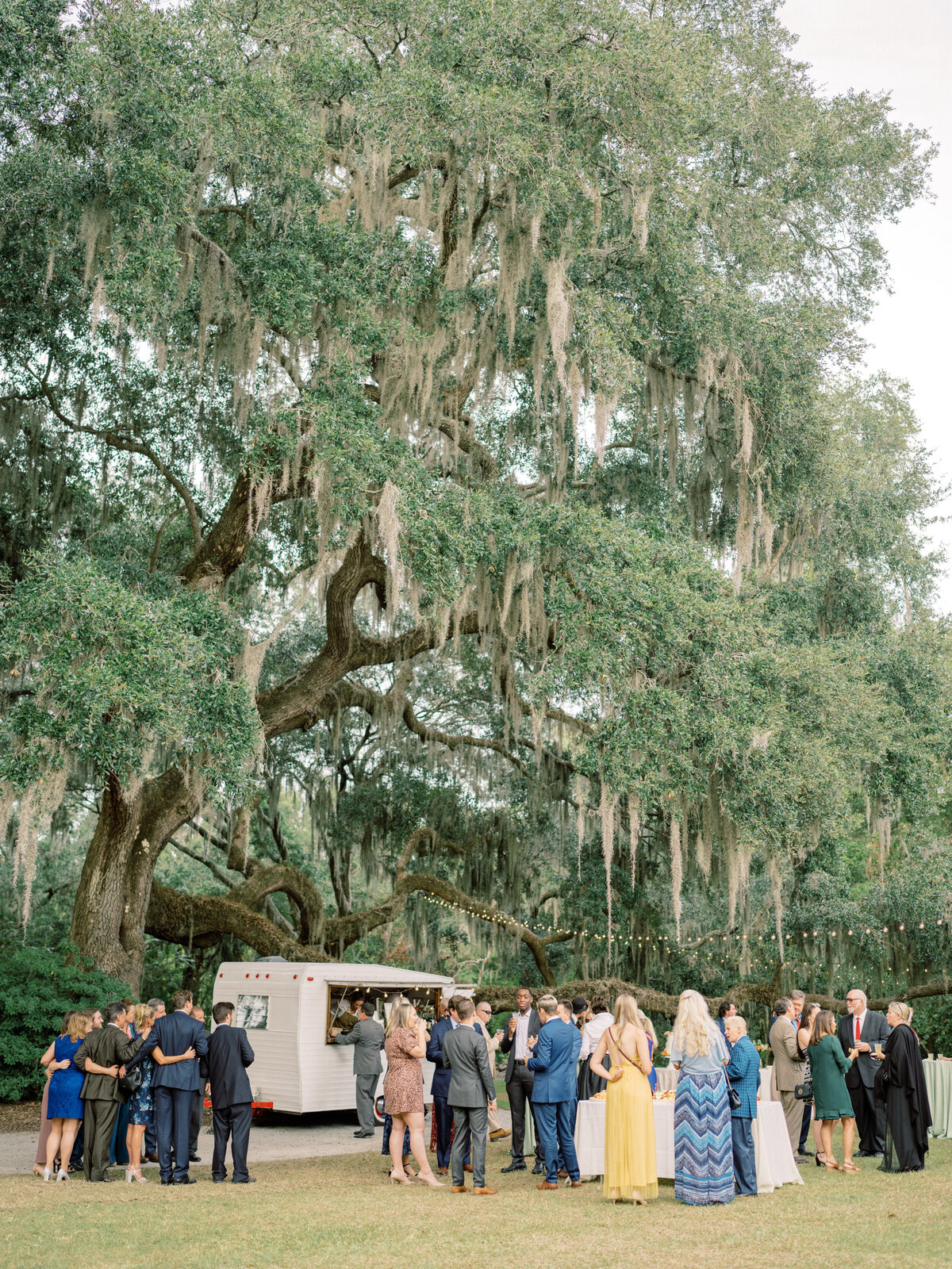 charleston-wedding-cocktail-hour-reception-photos-009