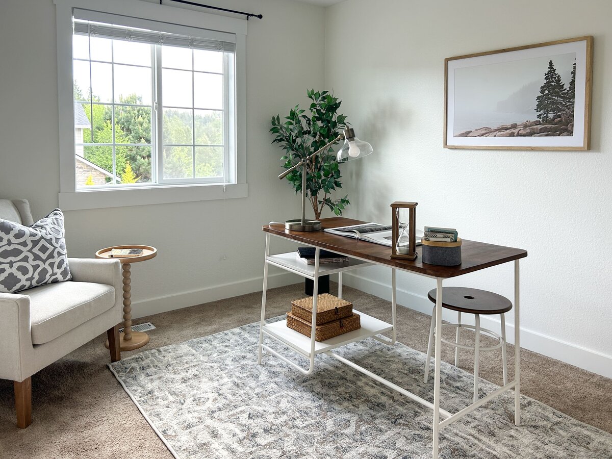 occupied-home-staging-bothwell-condo-office-modernmollusk-1