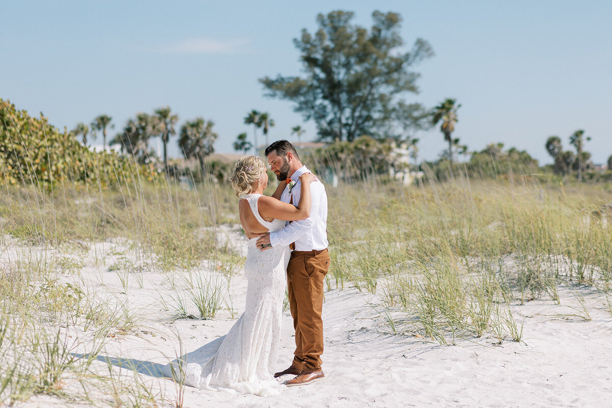 miranda-rose-photo-florida-elopement-pass-a-grille-beach-chantilly-chic-celebrations-5