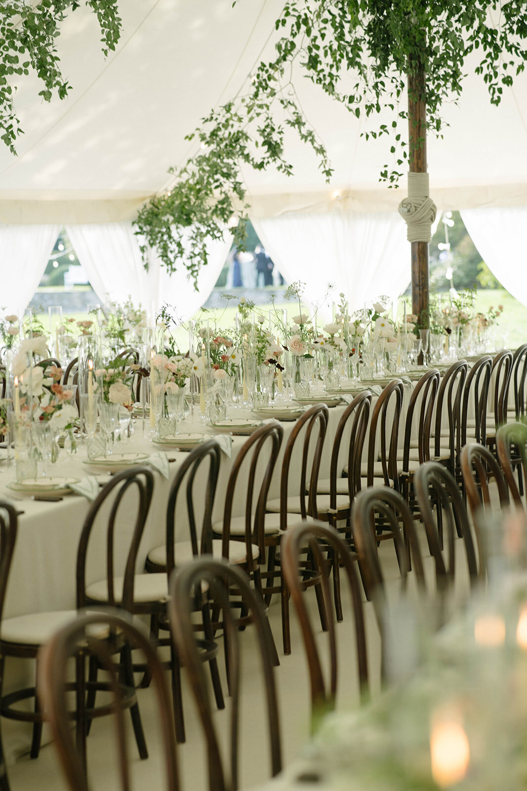Attabara Studio Luxury Wedding Planner at Cornwell Manor by Phoebe Piper1191
