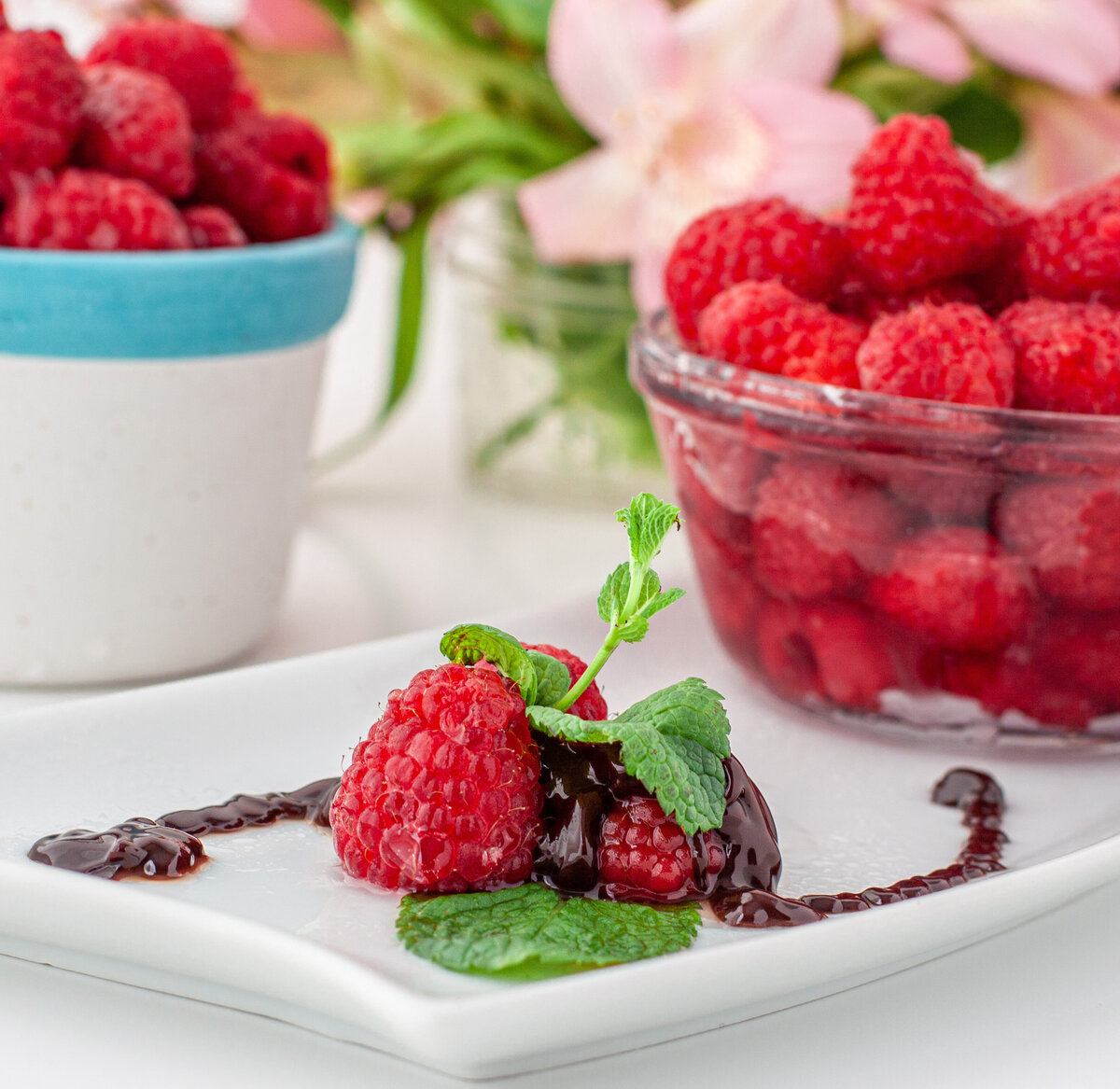 foodphotography_bakedpears_chocolaterasberrysauce-4773