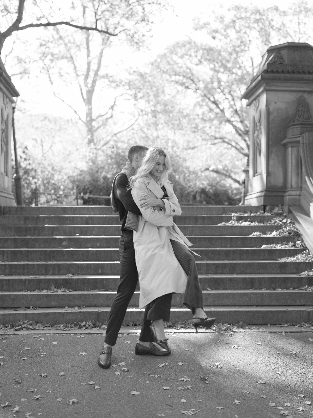 Bethesda-Terrace-Engagement-Photos-14
