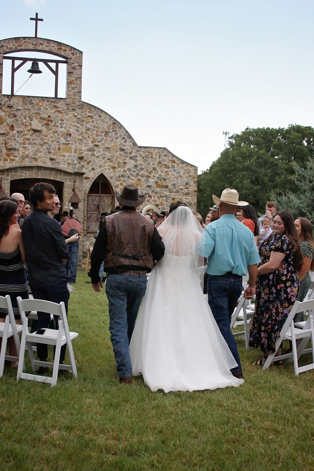 Alicia-and-John-wedding-in-Dallas-Texas-Bella-Vista-Wedding-Planning-24