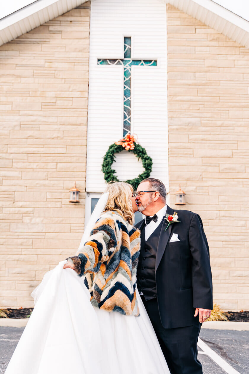 Chapel-Wedding-Ohio-4