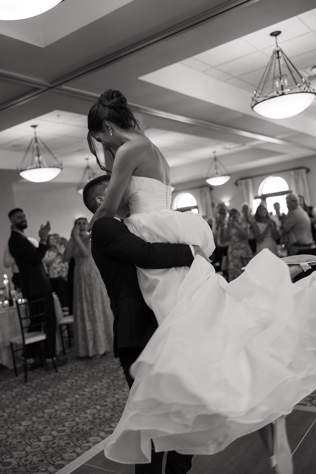 Club-at-Corazon-Wedding-ColumbusOhio-JNBroski-OliviaCasey049