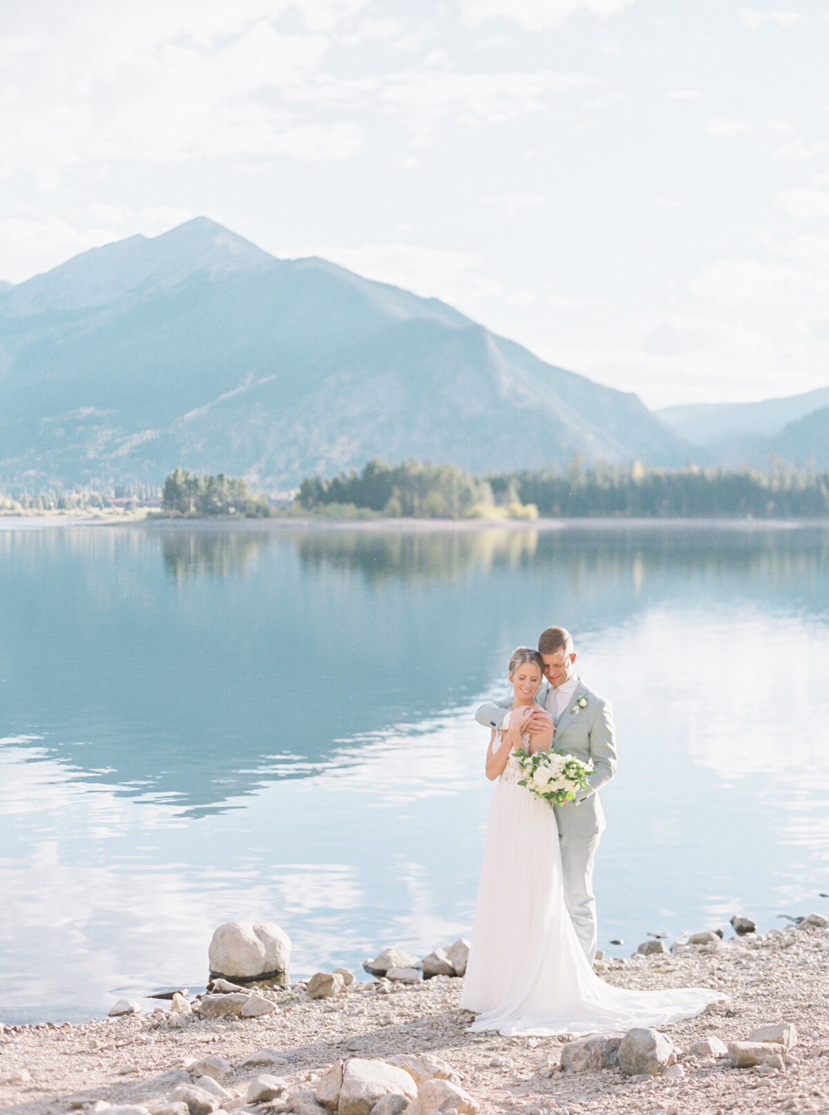 Lake_Dillon_Fall_Elopement_Mary_Ann_Craddock_0097