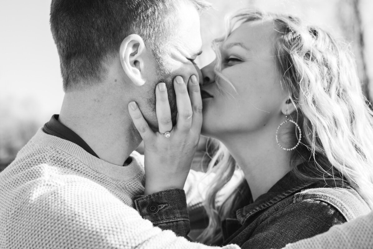 engagement-photos-romantic-Southern-Indiana-1