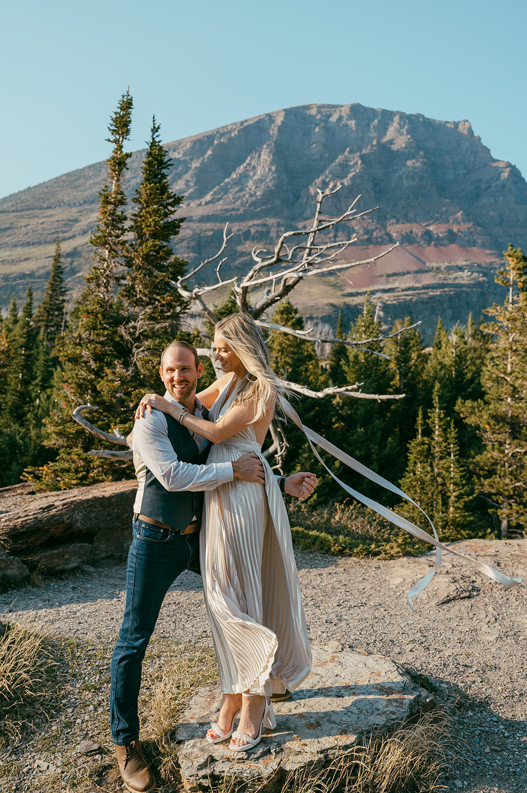 vintage-hollywood-glacier-national-park-elopement-presley-gray-photo0889