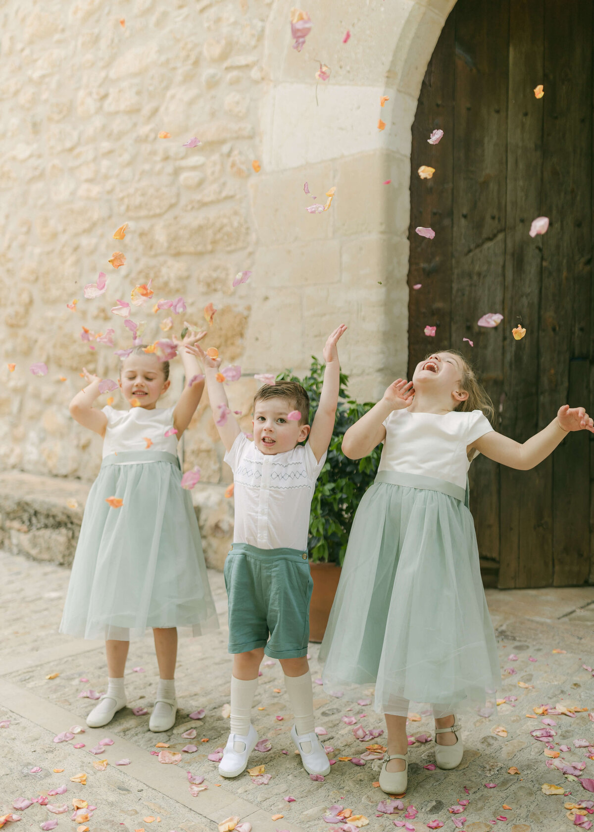 Georgina-James-Wedding-Fuentespalda-Chloe-Lowe-Photography-332