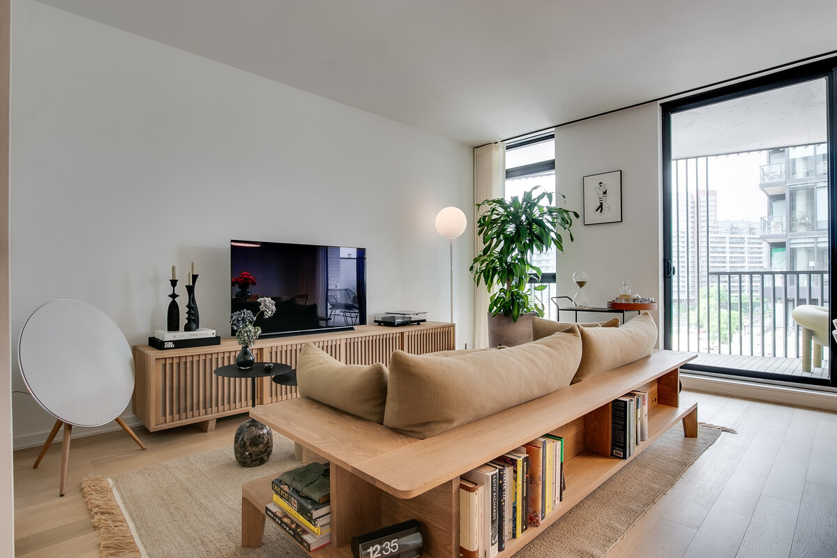 011_Living Room