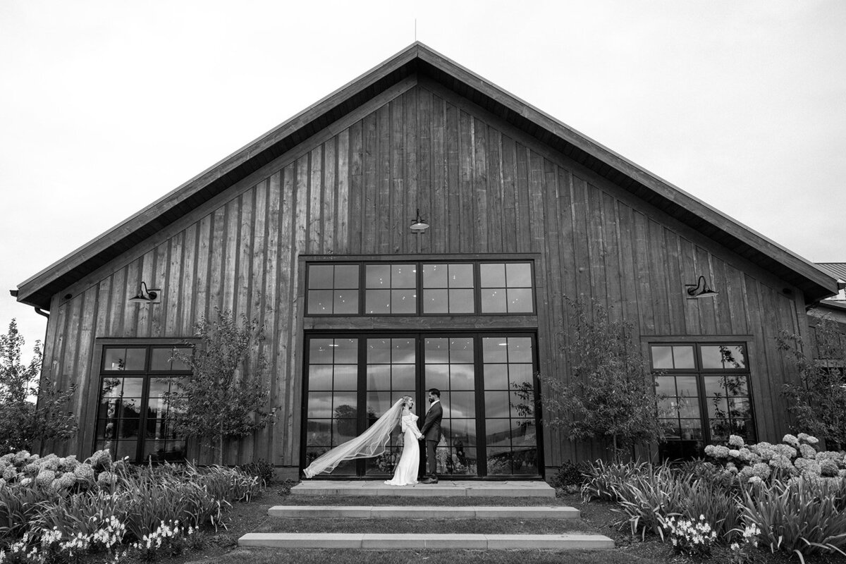 00004intimate-zurich-civil-ceremony-lisa-lark