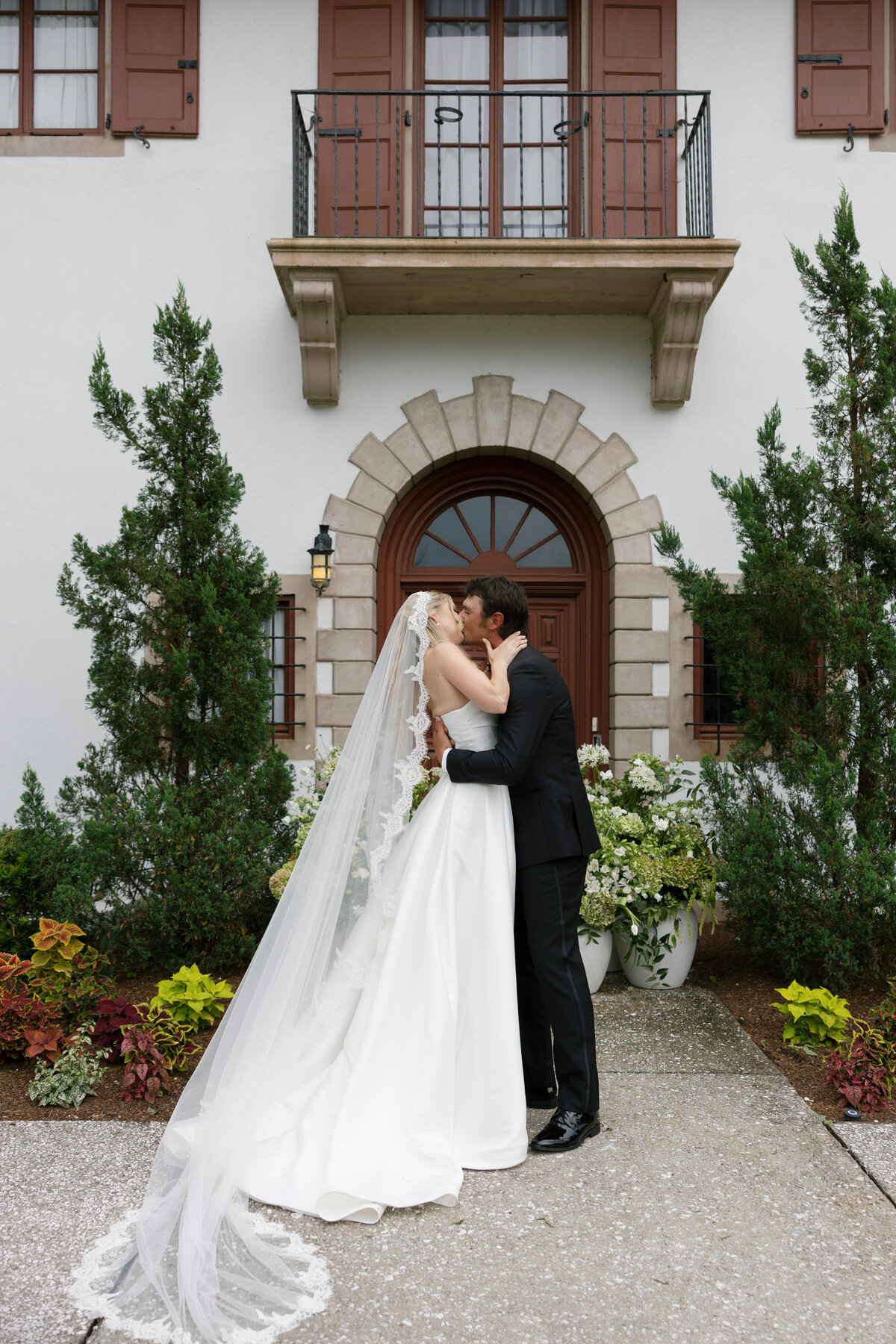 RachelandMarlinWedding_WeddingDayPreviews-81