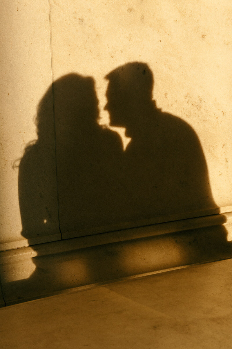 A sunrise engagement session at the Jefferson Memorial