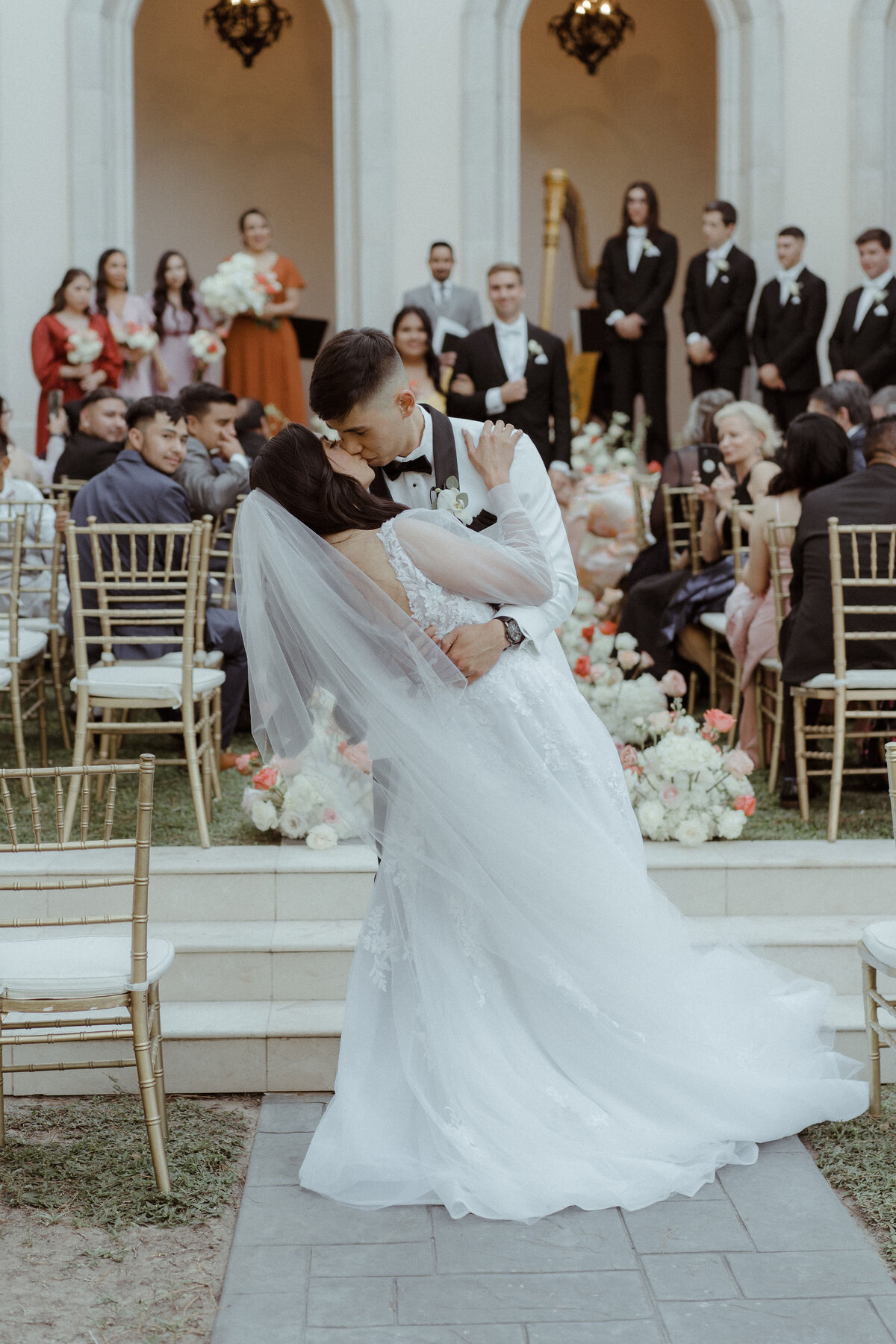 L&H_WED-249