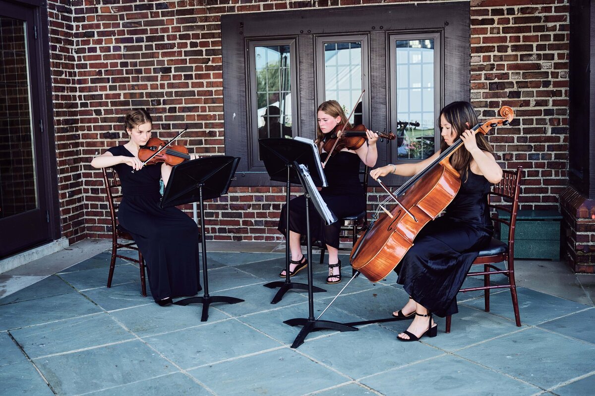 Country-Club-of-Detroit-Wedding-20