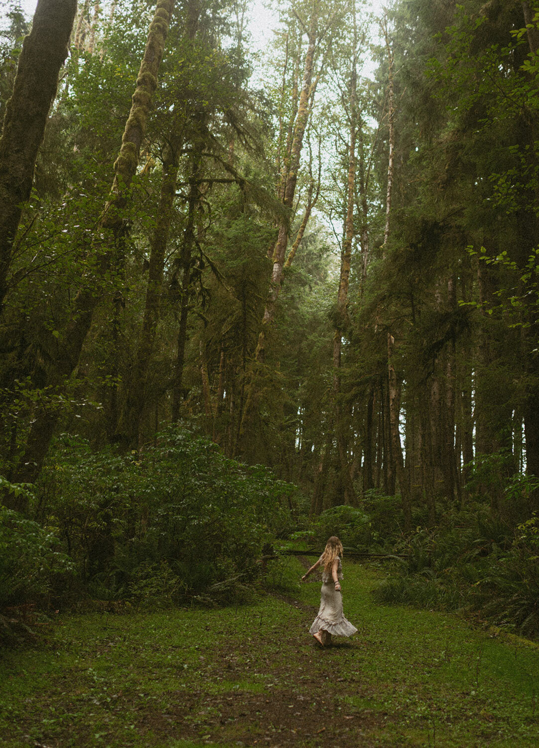 sierra-senior-photos-in-cannon-beach-senior-photography-by-emily-noelle-photo-087