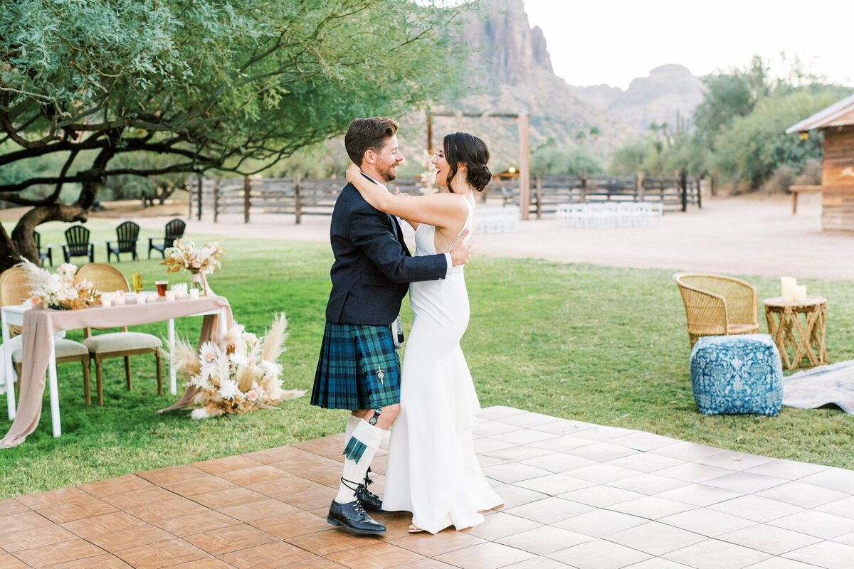 Arizona-wedding-photographer-saguaro-lake-guest-ranch_0099