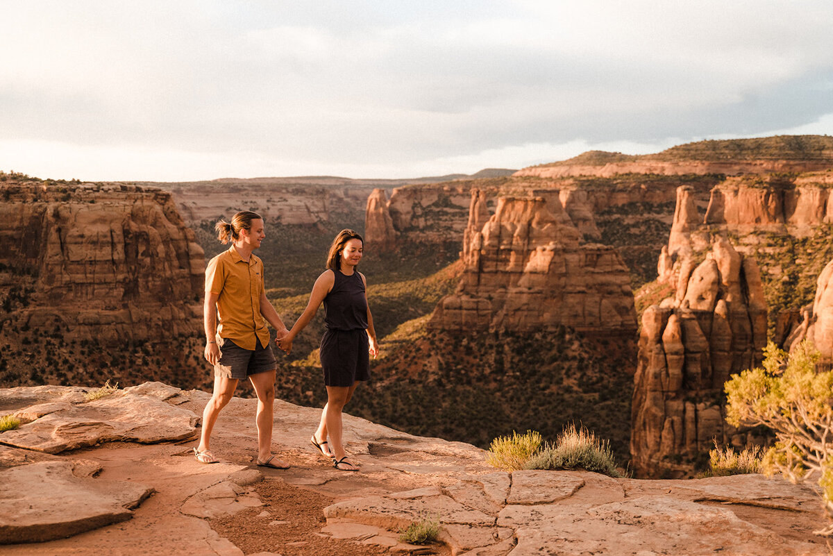 sunrise-engagement-photos-colorado-national-monument_0365_websize