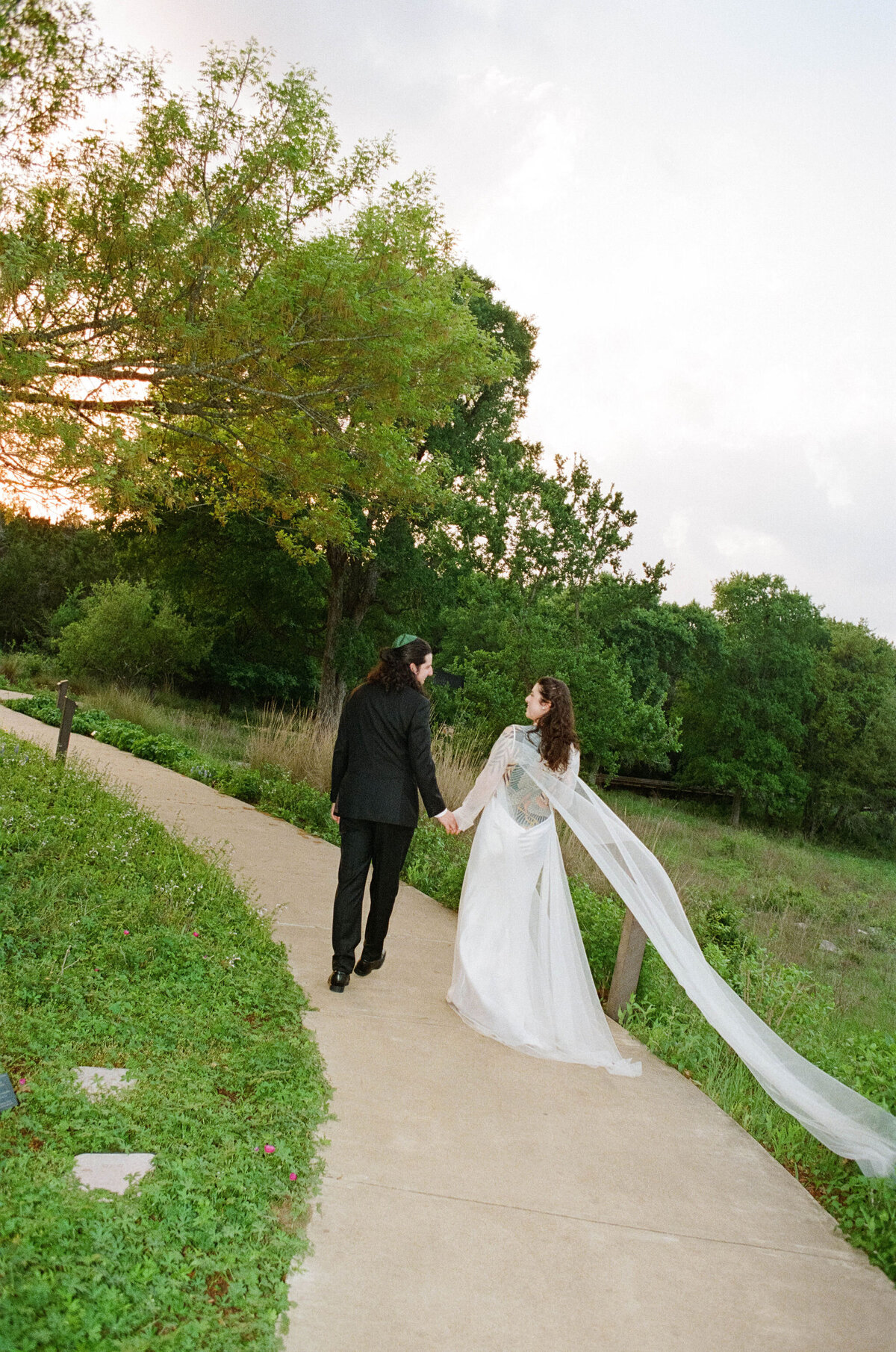 Esme&JacobWeddingPhotos_Previews_AustinWeddingPhotographer_HereafterFilms-70