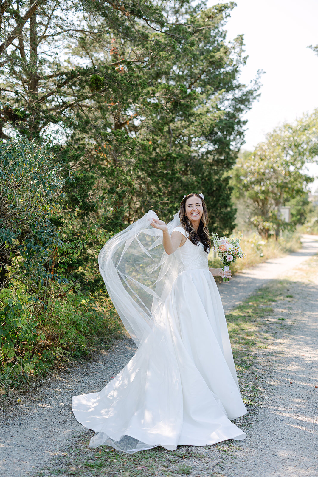 FirstLook_CatherineWes_CapeCodPrivateHomeWedding_SamBrooksPhotos-97