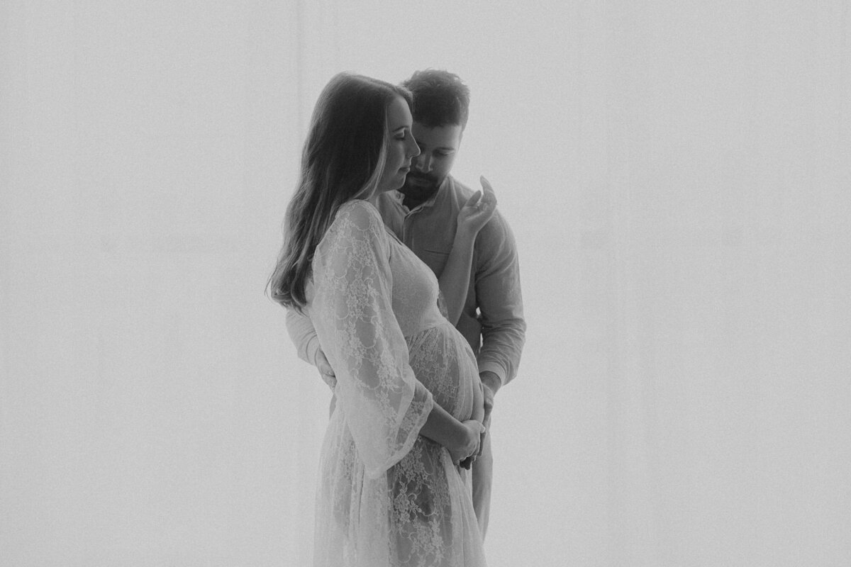 Intimate Maternity Photos in Rochester NY-19