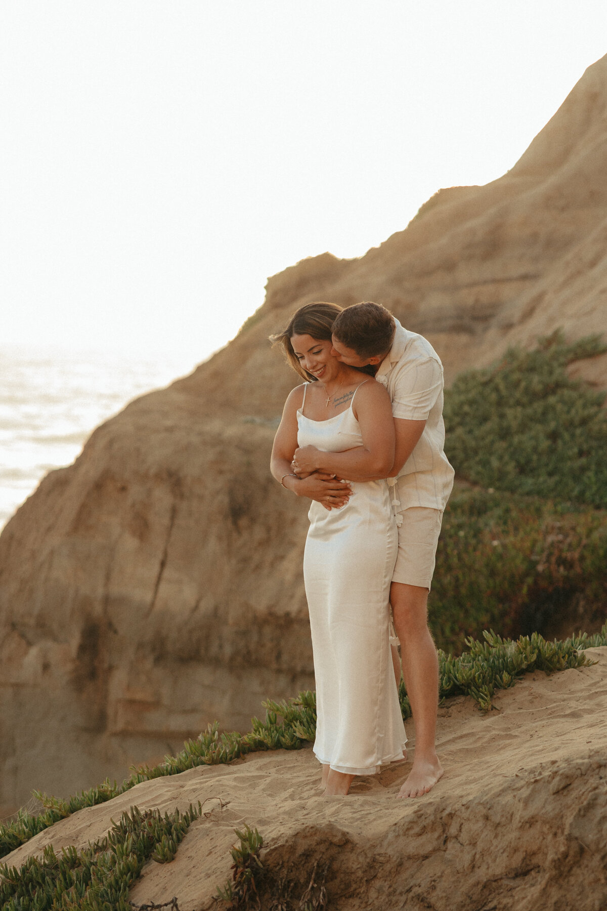 Golden hour sunset engagement-San Diego cliffs-Janelle-Aloi