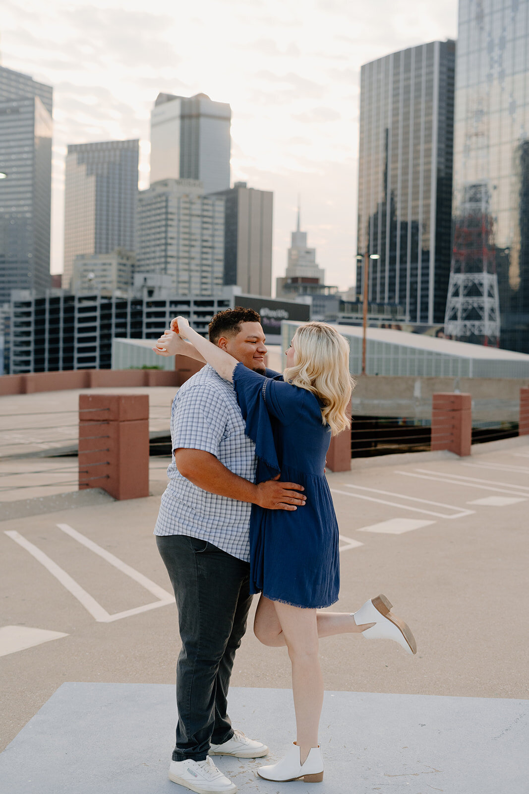 Downtown-Dallas-Engagements-93