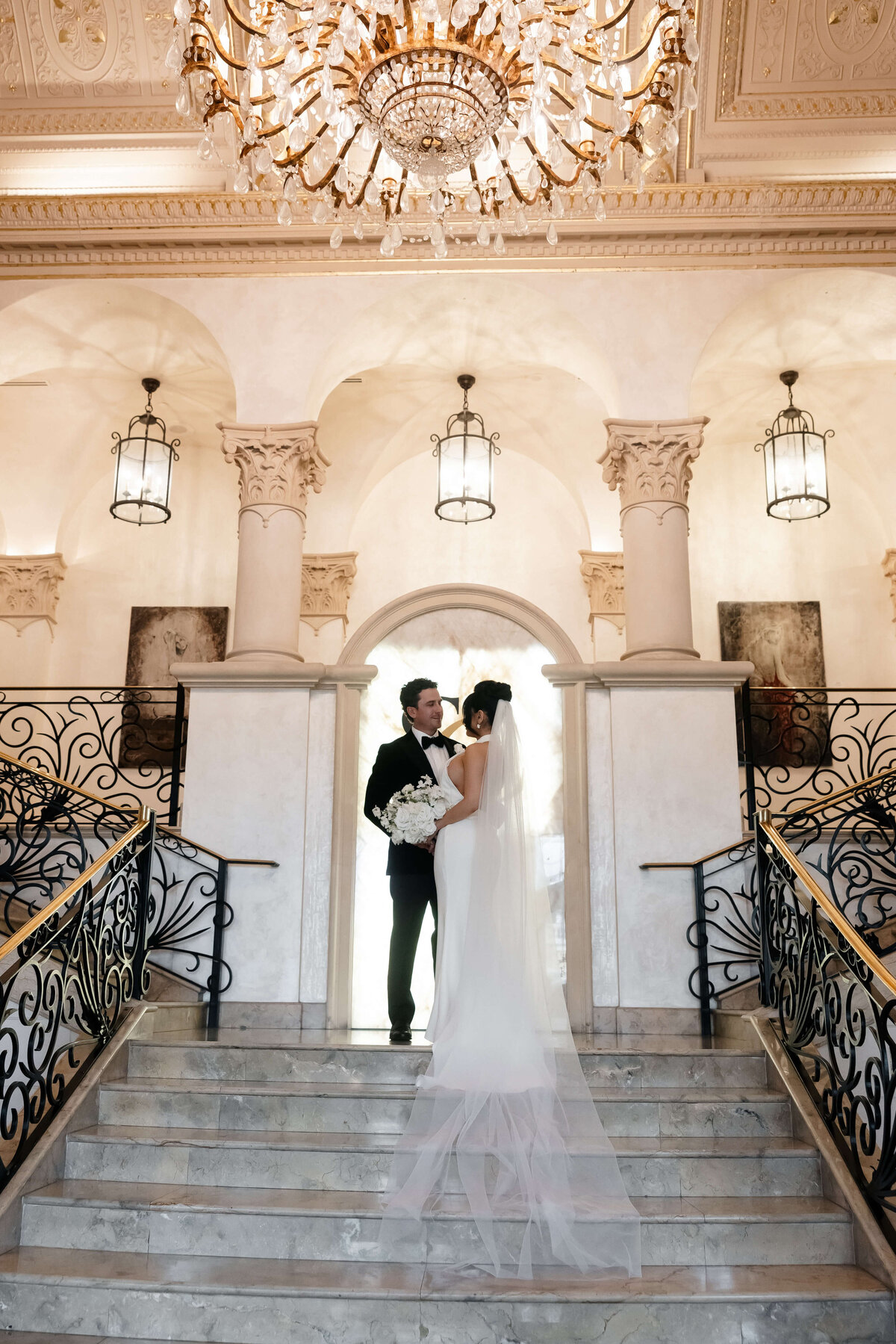 82riskyexposure_andrea-george_las-vegas-elopement-photography