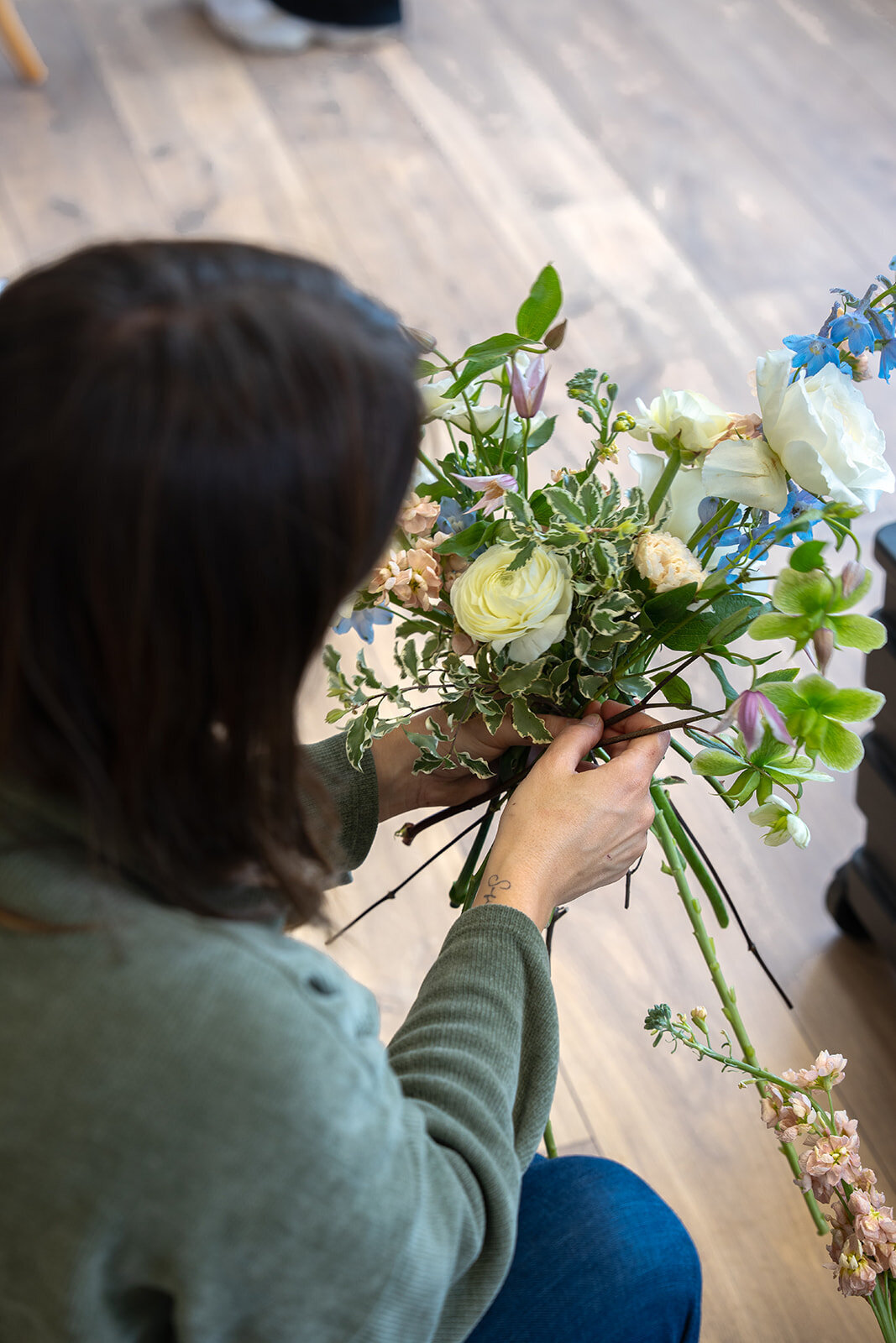 shooting-inspiration-aix-en-provence-fleurs-bleu-rose105