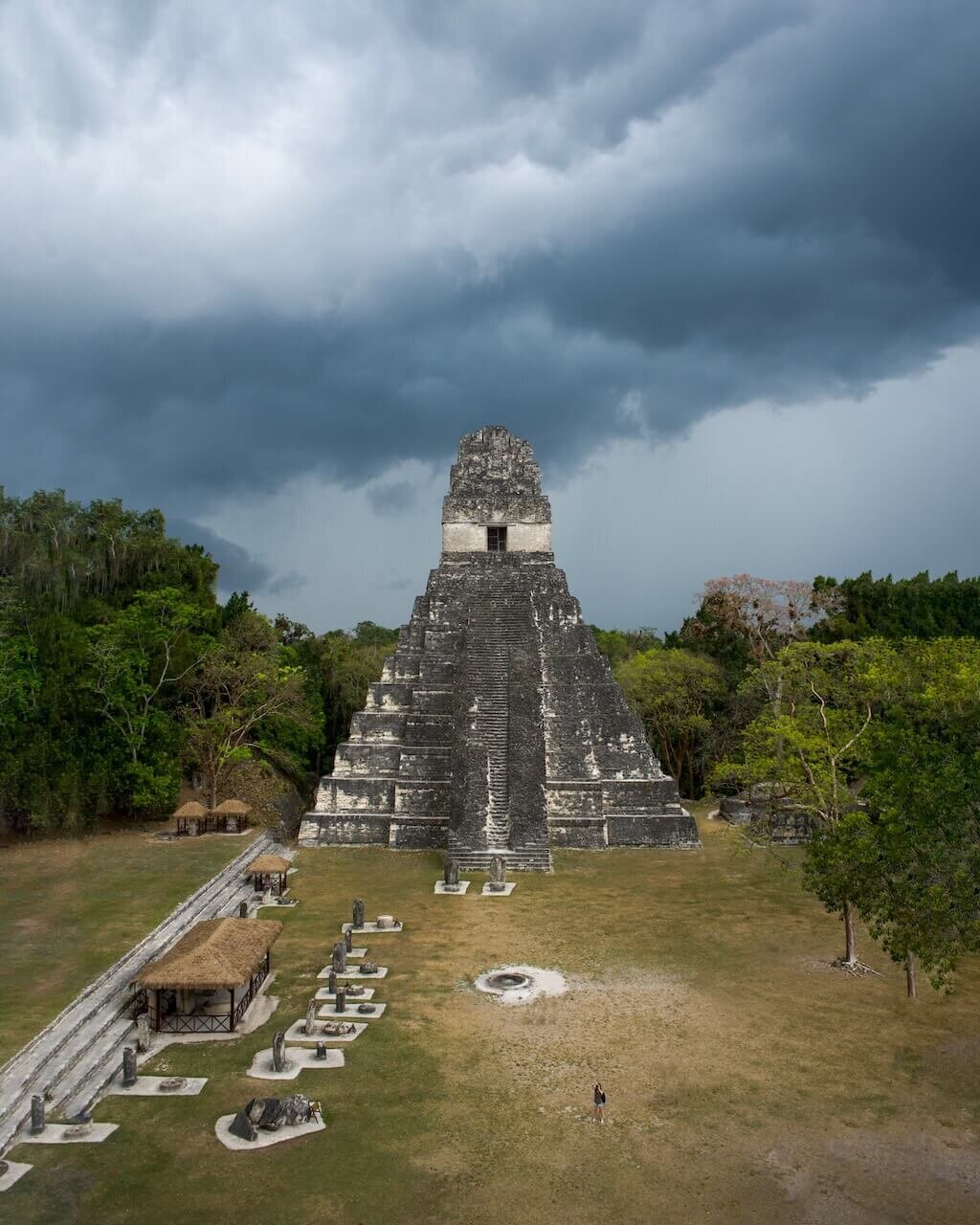 tikal plaza