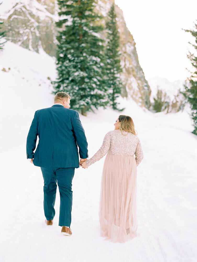 Dani-Cowan-Photography-Maternity-Film-Photographer-Snowy-Colorado52