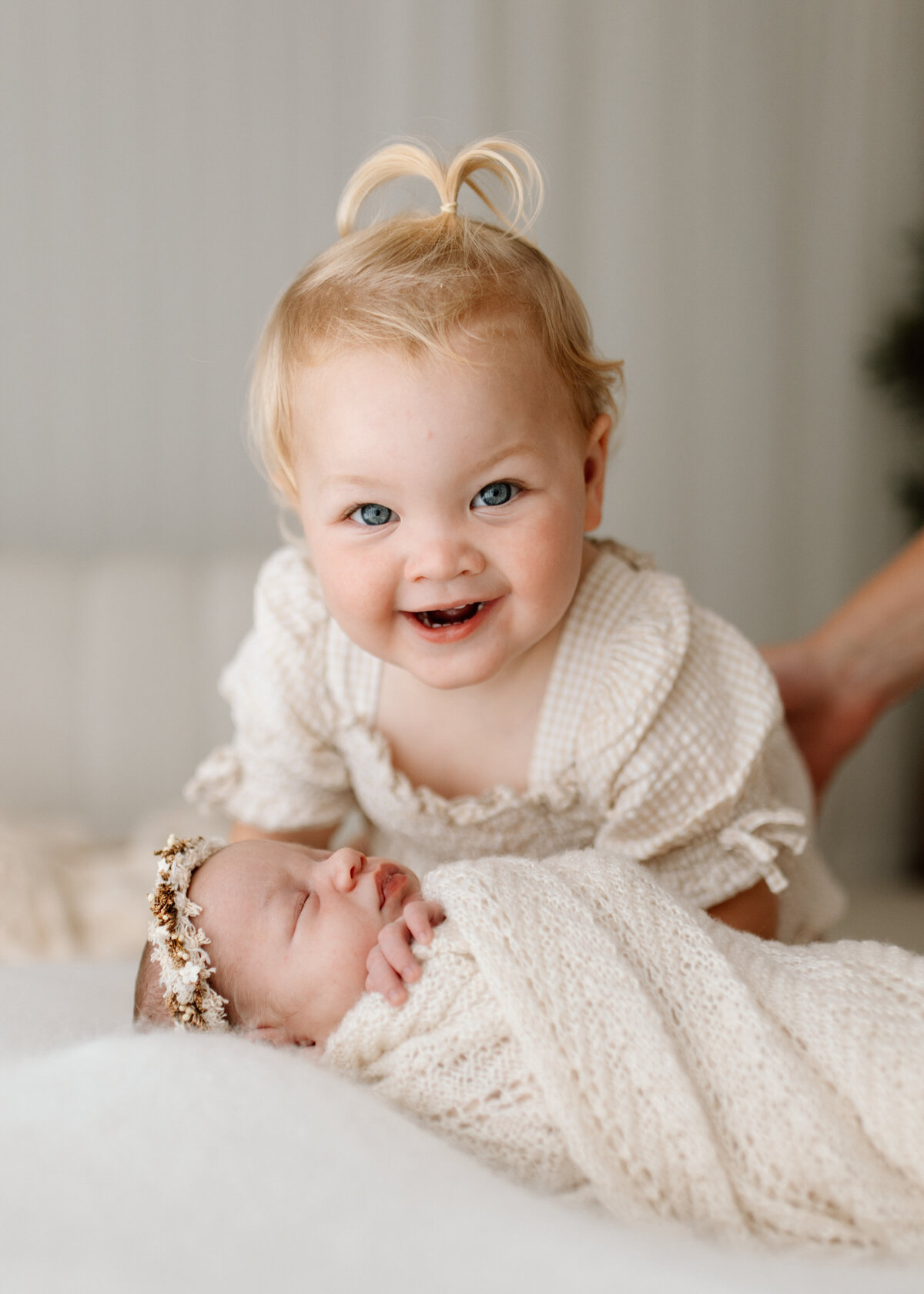 Perth newborn and sibling photoshoot-02