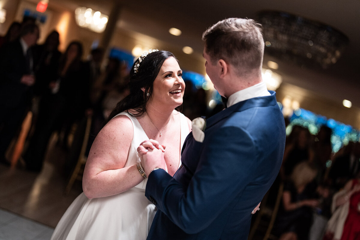 Bride and groom first dance at Southern Oaks wedding reception