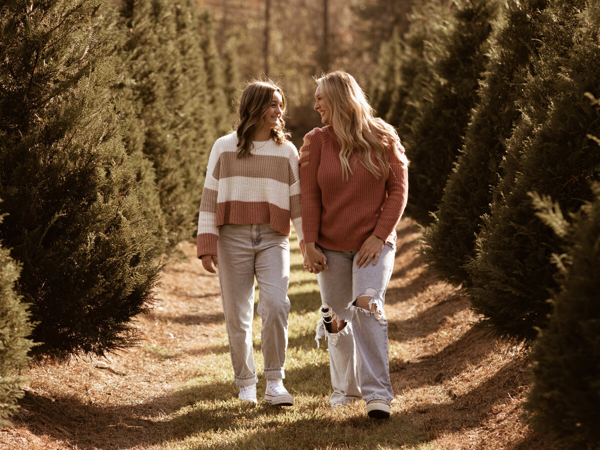 ChristmasTreeFarmMinis-Jennifer-15
