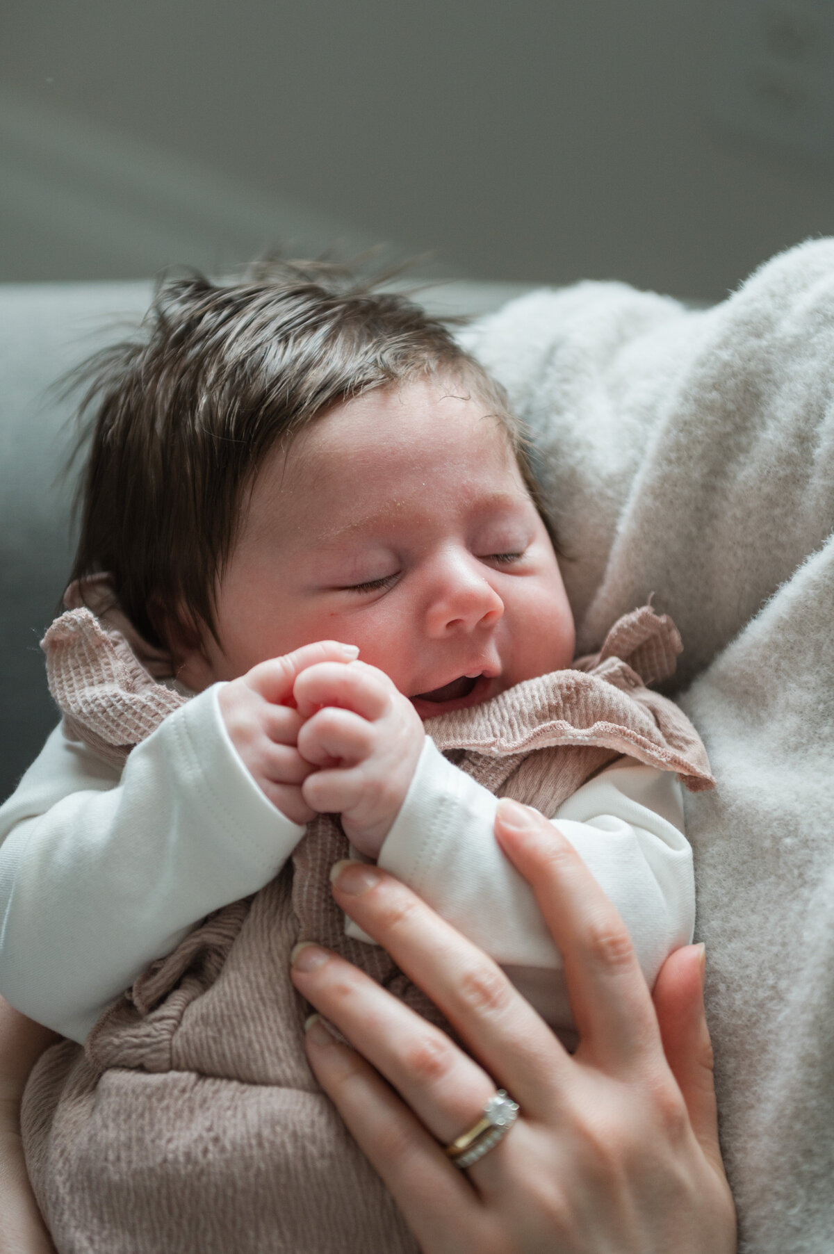 mississauga newborn photographer 22