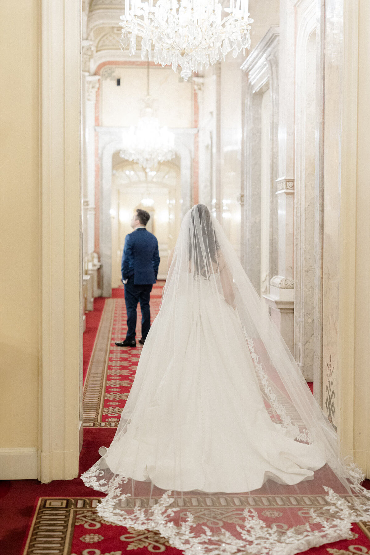 palais-daun-kinsky-christmas-wedding-7