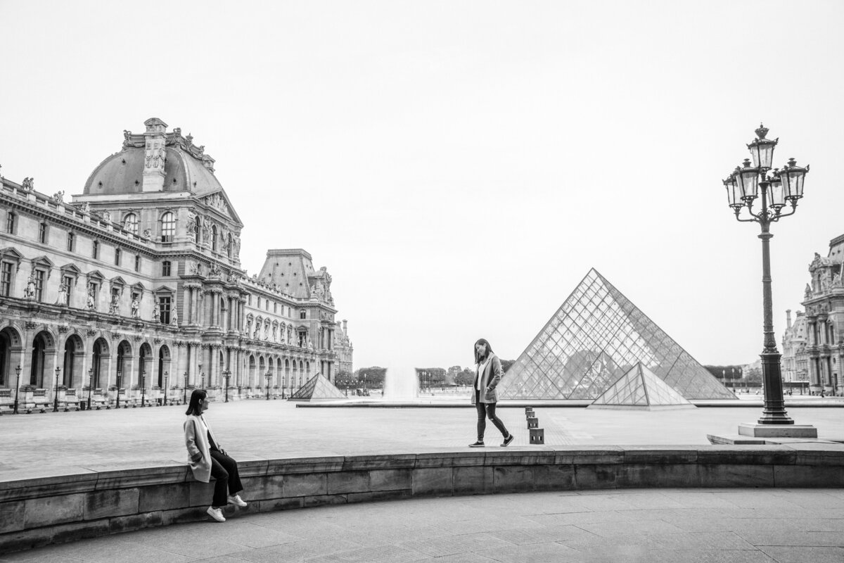 WB - Louvre 2