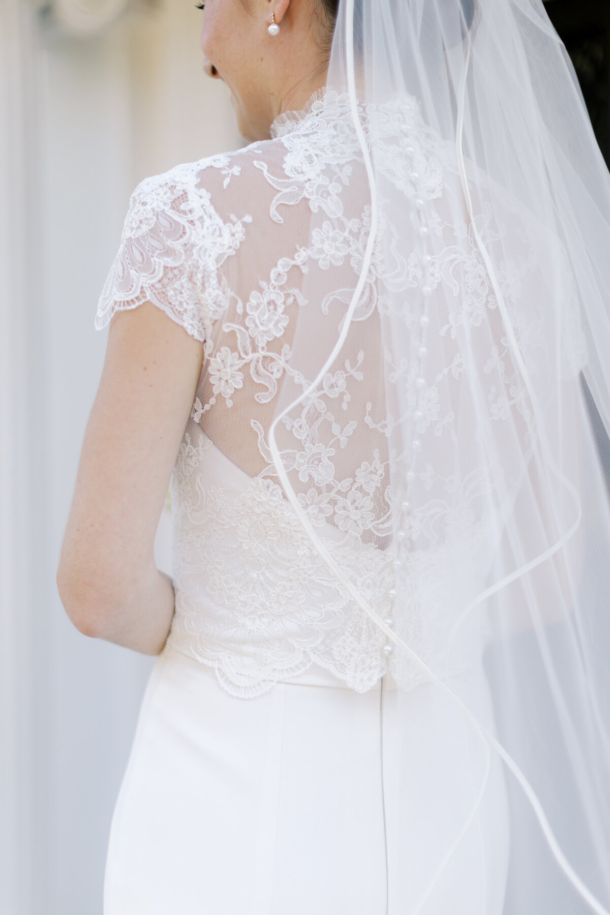 Adele-Hayden-Martha-Real-Wedding-Submission-Emily-Nicole-Photo-13