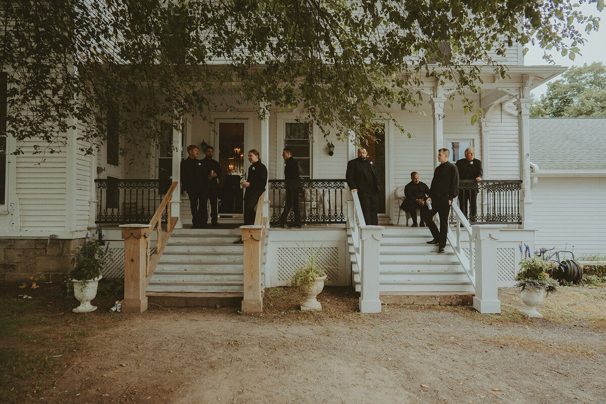 wedding_upstateny_maisonalbion_weddingphotographer_photographer_newyork_albionny_destination_photographer_luxury_wedding_luxurywedding_vintage_wedding_vintagewedding-30