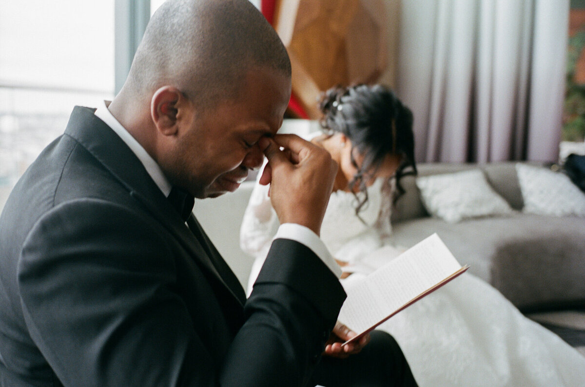 Real-Genuine-Wedding-Moments-Lance-Nicoll-108