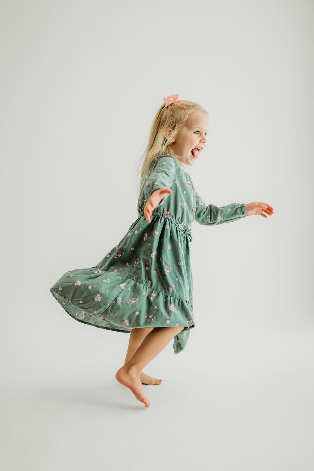 all-white-studio-children