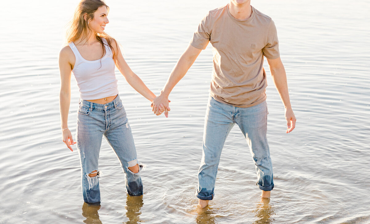 hannah-braden-engagement-session-ottawa-grey-loft-studio-2023-103