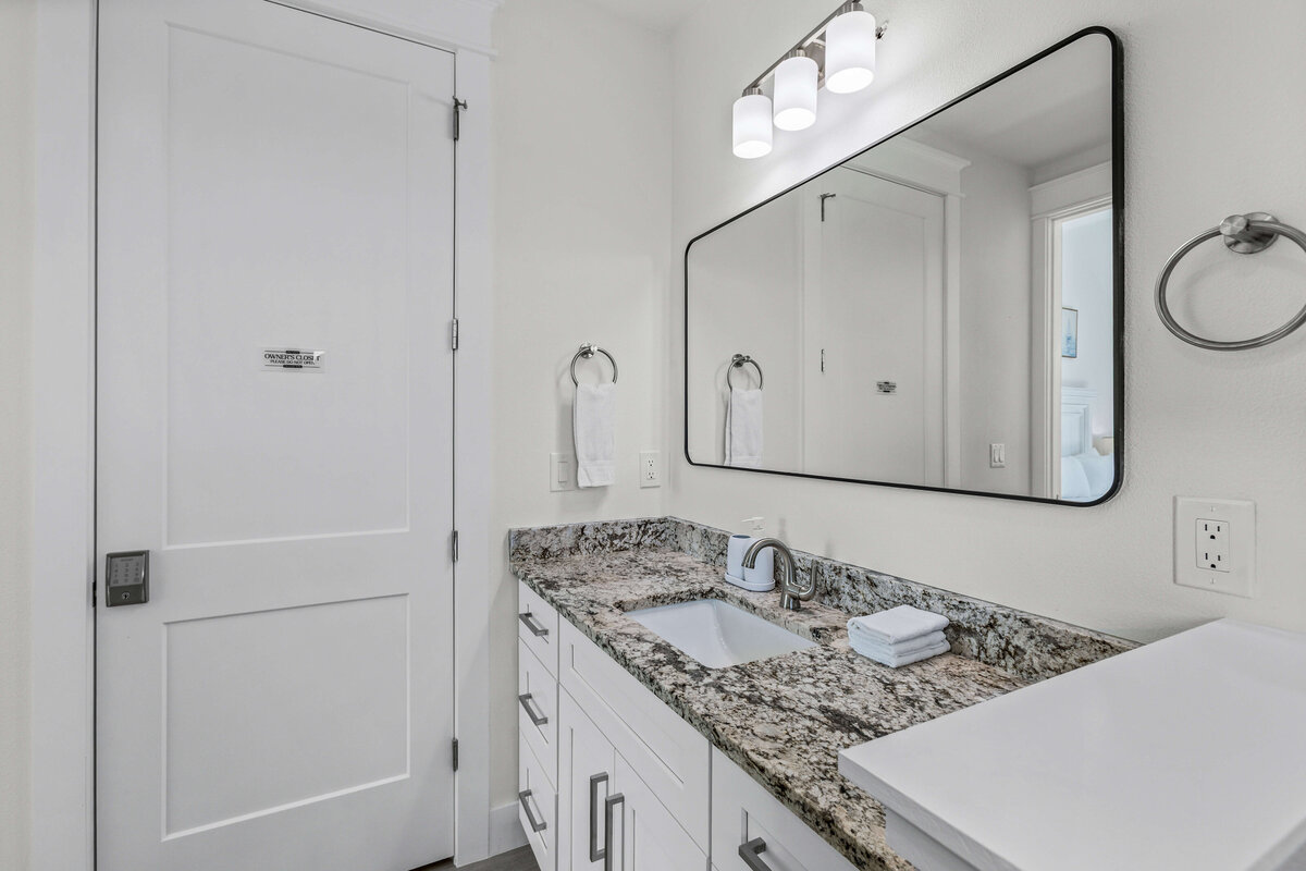 29-3403 E Silver Sands-25