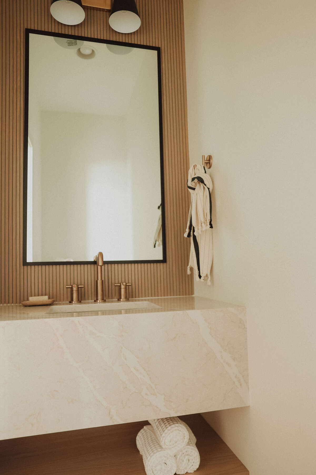 2802-Bathroom-Grimes-Central-Iowa-Custom-Home-JRL-Builders-3F1A0112